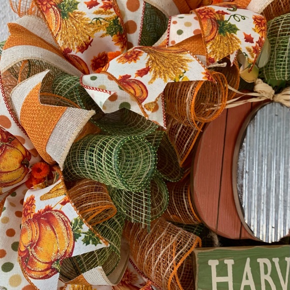 *SOLD*Deco mesh Fall wreath, Thanksgiving decor - Picture 9 of 10